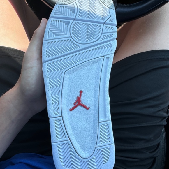 Jordan 4 white Oreo size 10 main image 8
